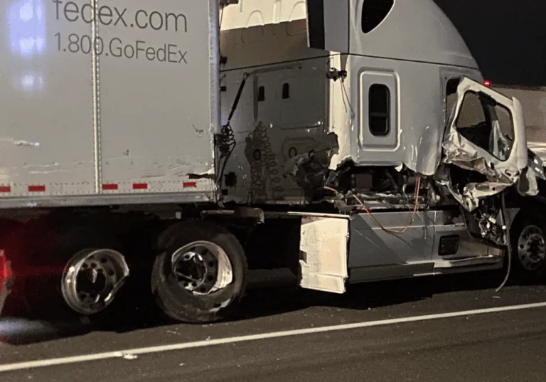 Truck accident lawyer